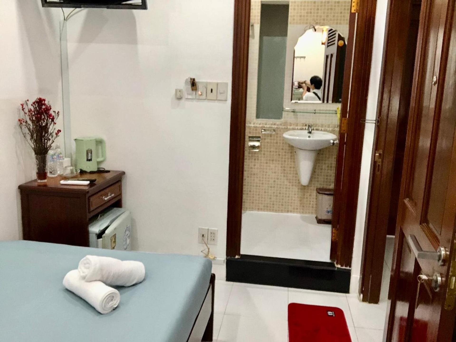 Saigon Cozy2 Hotel At 241 Pham Ngu Lao Street 胡志明市 外观 照片